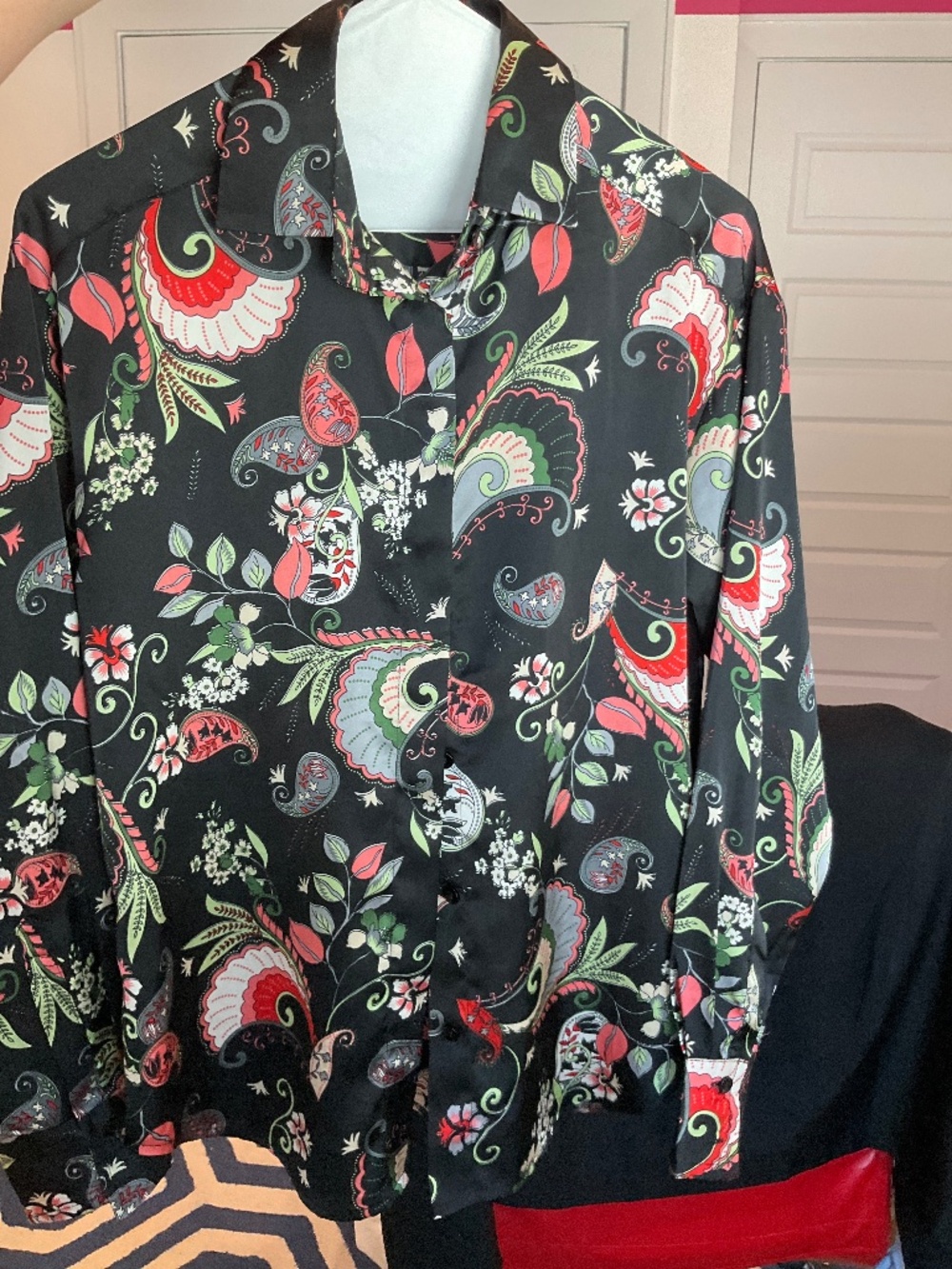 Gorgeous satin button down floral top/blouse
